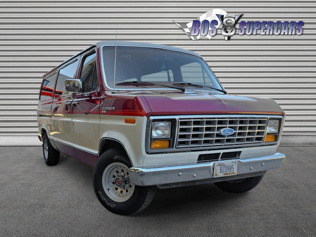 Ford Econoline E150 CLUB WAGON