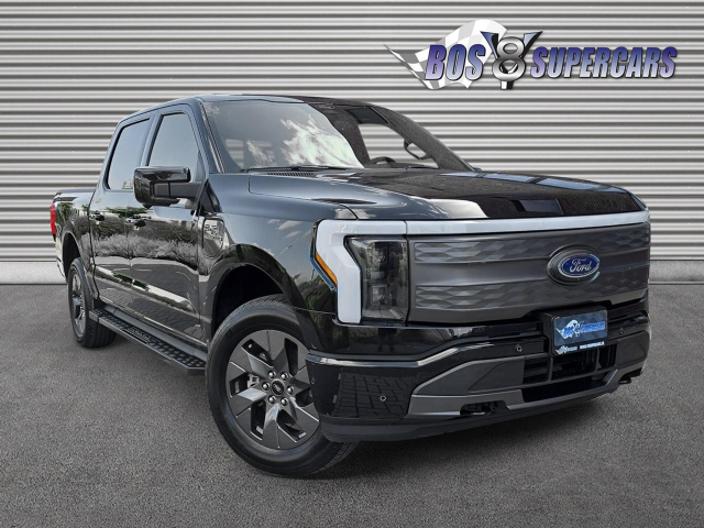 Ford USA F-150 LIGHTNING LARIAT