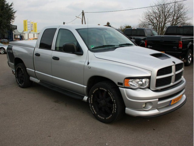 Dodge Ram 1500 5.7L DAYTONA 2005