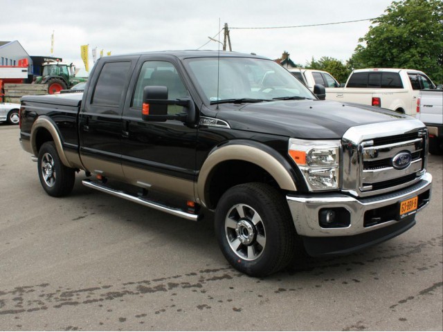 Ford USA F-250 LARIAT 2013