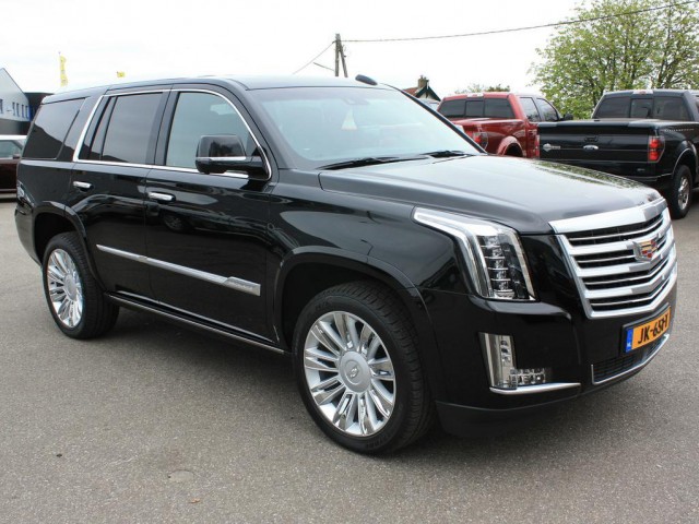 Cadillac Escalade PLATINUM 6.2L V8 2016